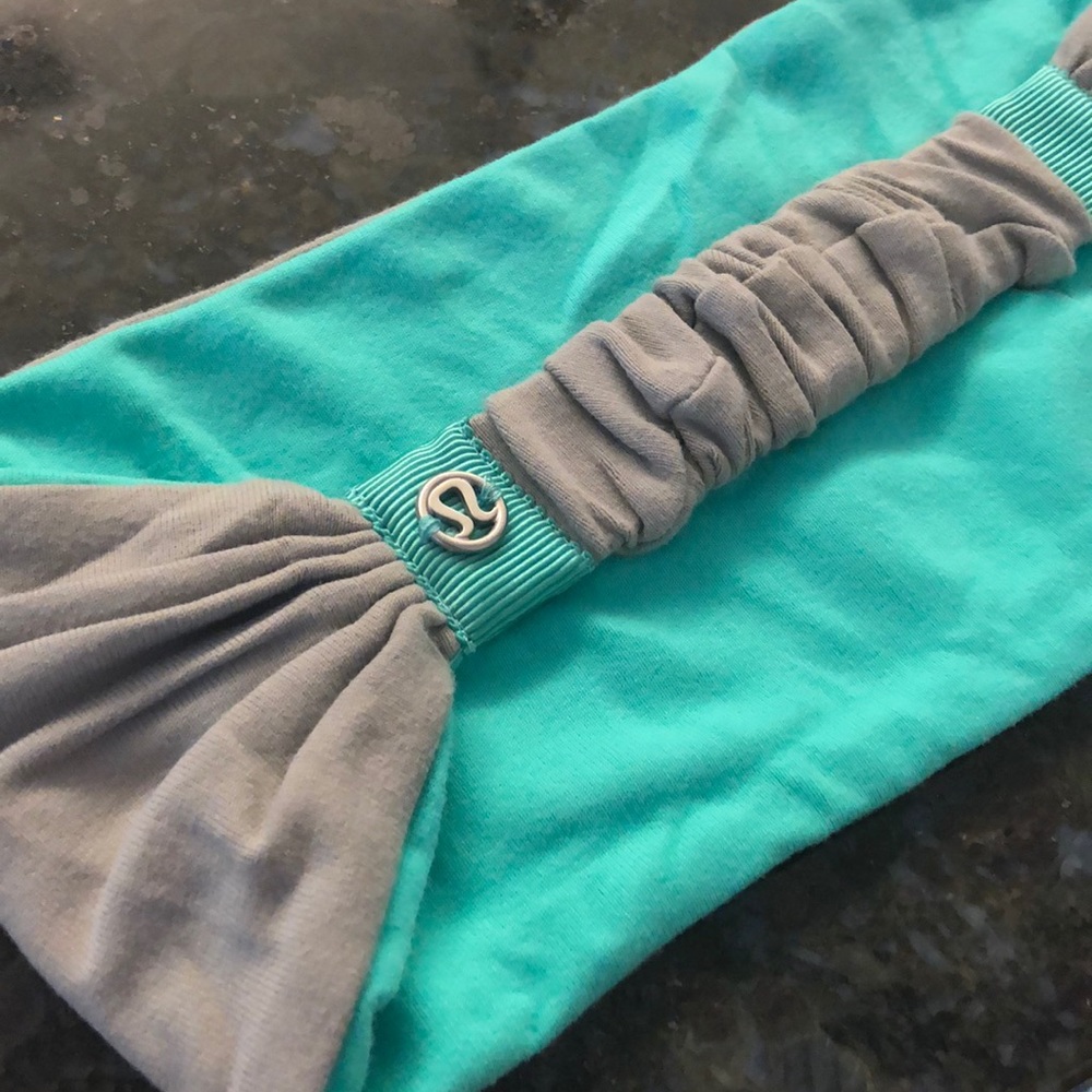 Reversible lululemon headband